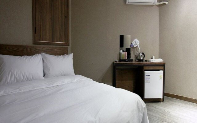 Cheonho Mong Hotel