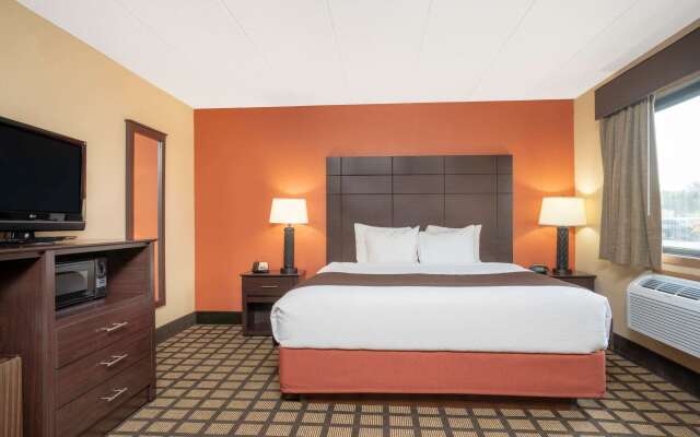 Baymont by Wyndham Lakeville