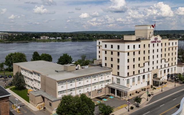 Crowne Plaza Fredericton-Lord Beaverbrook by IHG