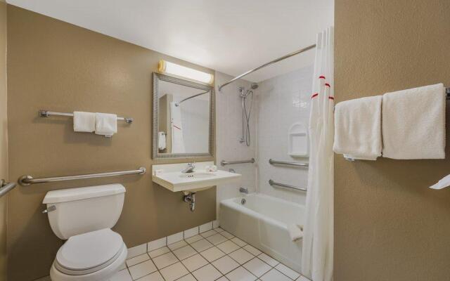 Red Roof Inn Painted Post