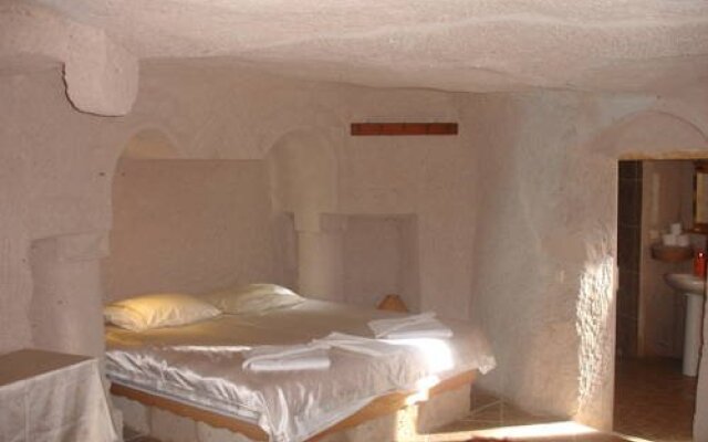 Wonderland Cave Hotel