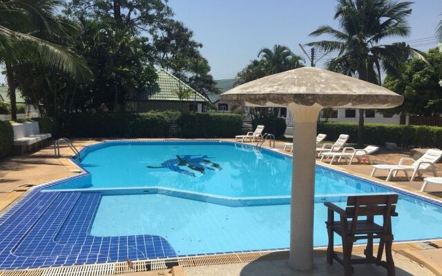 Tropical Hill by Melody Hua-Hin