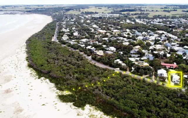 THE BEACH HOUSE at Inverloch