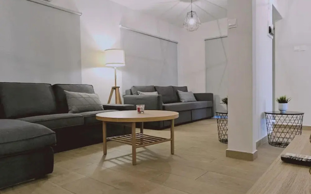 01 LIM - Stay Sky Apartment