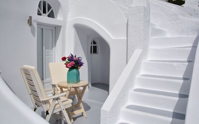 Thirea Suites & Studios - Adults Only