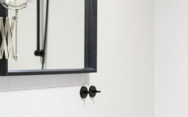 Cozy studio apartment in New Town with Disney+