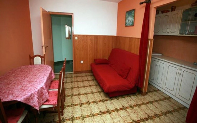 Brti - 250 m From Beach - A2 Smeđi