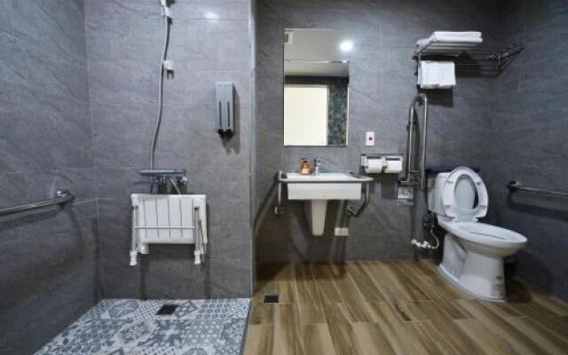 Sky Square Business Travel