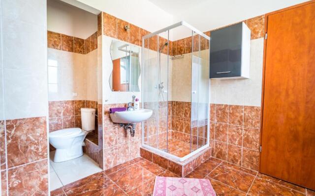 Riviéra Apartmanház