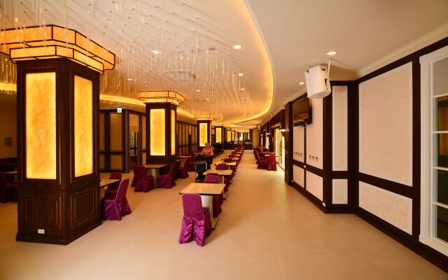 Chuan Cheng Castle Hotel