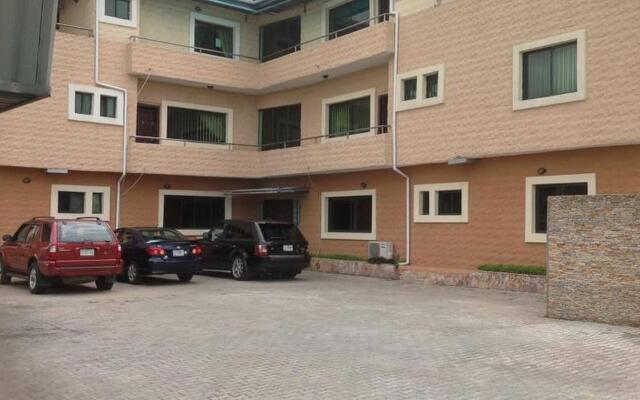 Dixie Suites