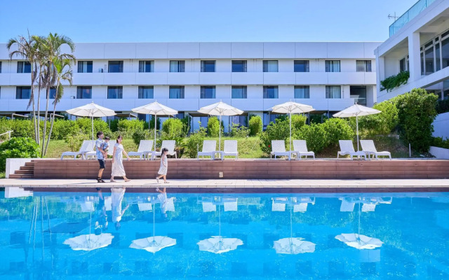Royal View Hotel Churaumi