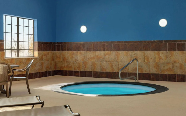 La Quinta Inn & Suites By Wyndham Dumas