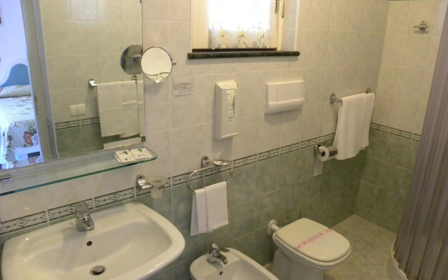 Hotel Ristorante Borgo La Tana