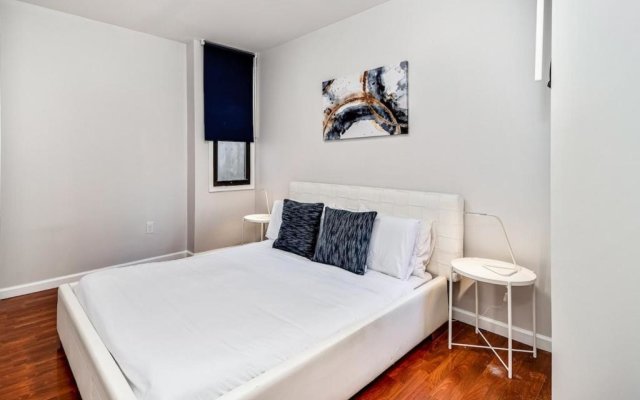 A Touch of Blue! Stylish 2BD Next to Reading Terminal Market