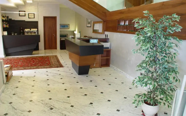 Hotel Iris