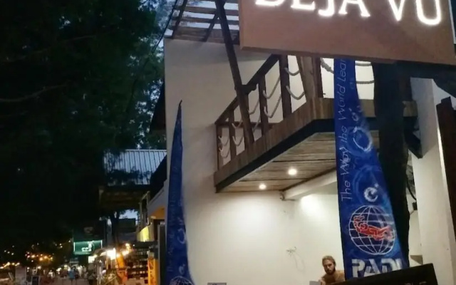 Dejavu Hotel Turtle Beach Gili Trawangan