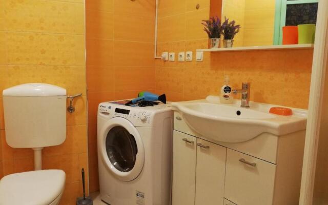 Apartment Lucy - City Center of Rijeka 4 *