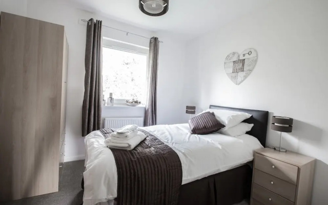 Am Pm Cults Townhouses