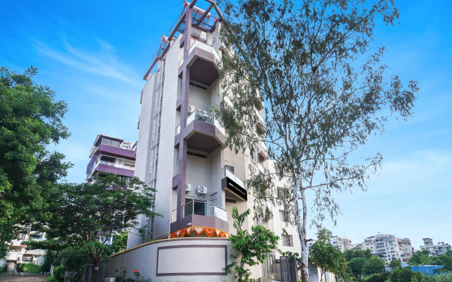 Hotel O by OYO Falcon Executive