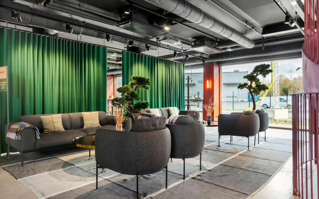 Ten Hotel