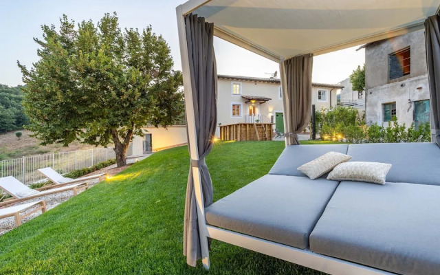 Villa Podere Falcione