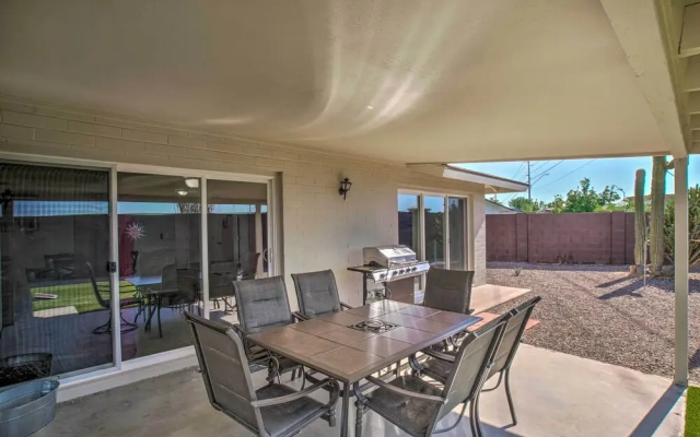 Pet-friendly Arizona Escape: Golf & Hike Nearby!
