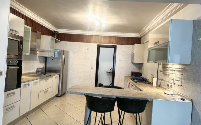 Chic and stylish 3 bedroom apartment