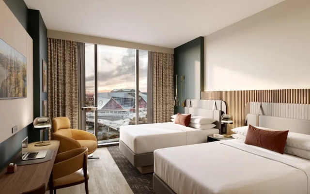 Hotel Phoenix Centennial Yards