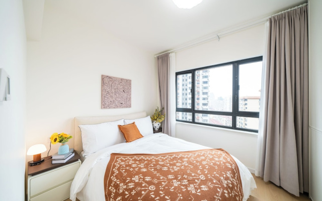 Tyms 3BR 2BA Apt  Gubei Fully Furnished
