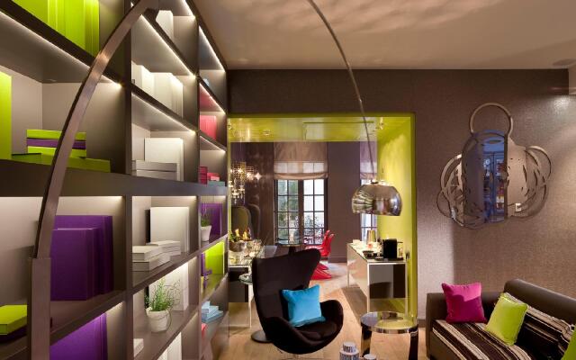 Hotel Le Petit Paris