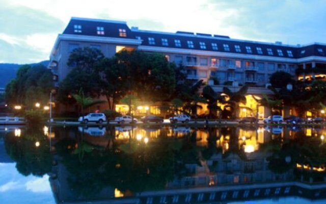 Huquan Resorts & Spa