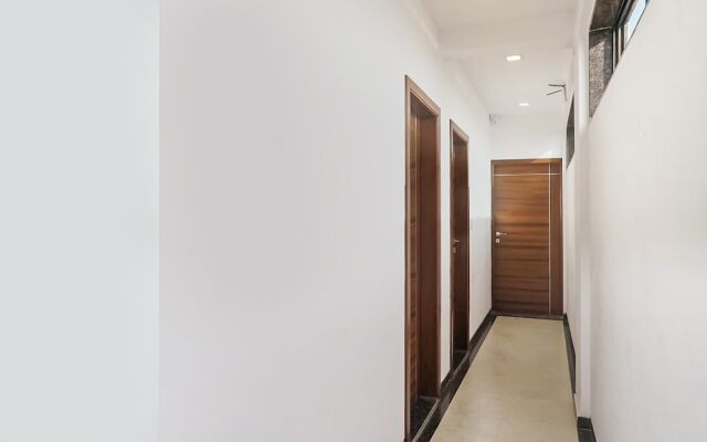 OYO Flagship 26583 Hotel Kohinoor Plaza