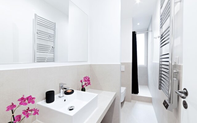 Luxury 2BDR Opera I by Livinparis