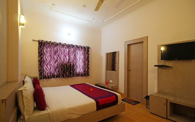 Hotel Rajat Grand