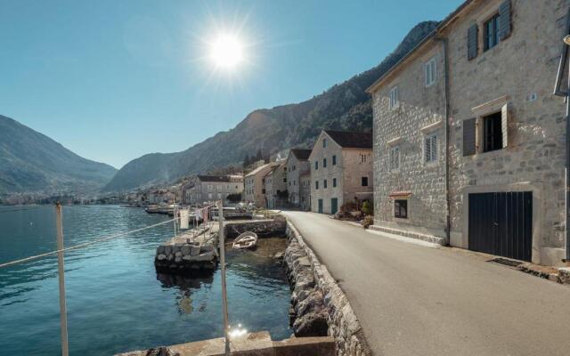 18th Century Villa in the UNESCO Bay of Kotor