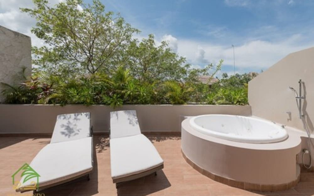 Agua De Mar by Tulumeando