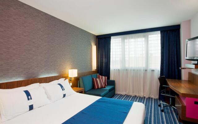 Holiday Inn Express Lisbon Airport, an IHG Hotel