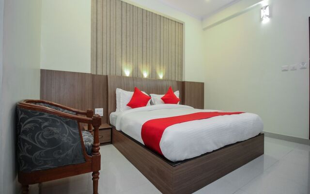 OYO 15218 Hotel Rasha Niwas