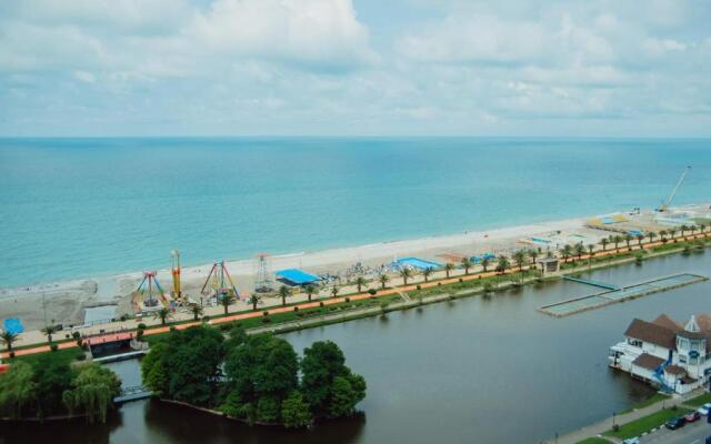 Nuage - 1st Line Sea View Apartments