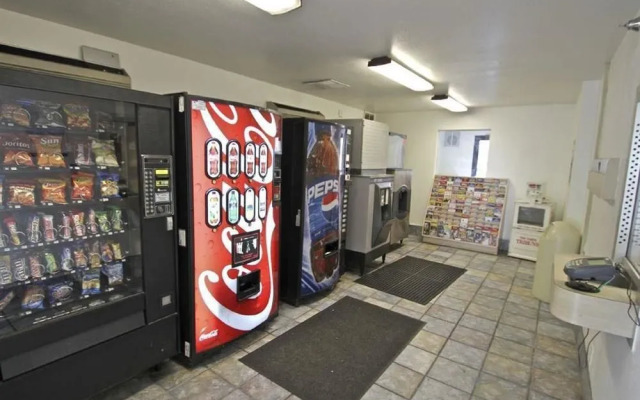 Motel 6 Tampa Downtown