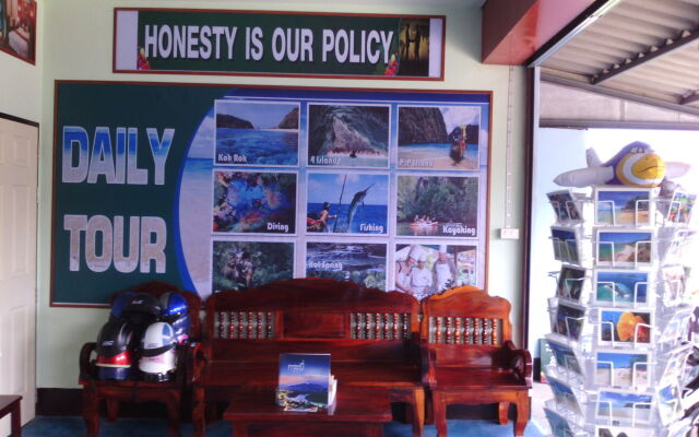 Baan Mook Anda Hostel