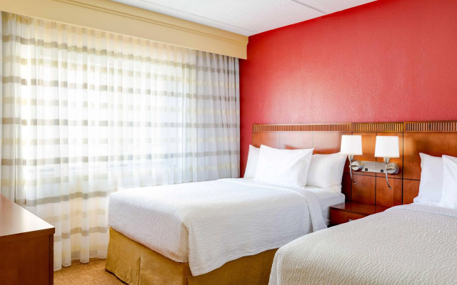 Courtyard by Marriott Raleigh Midtown