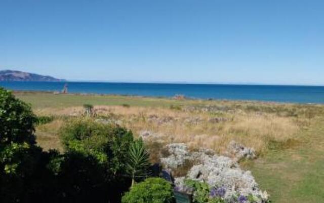 Rarangi Seaview On The Beach