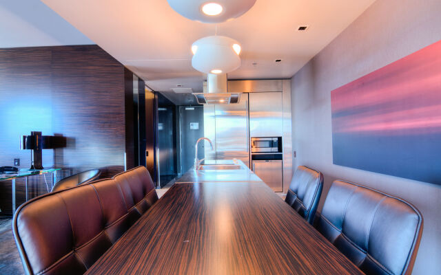 StripViewSuites at Palms Place