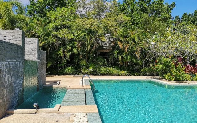 Tachawan Resort & Restaurant