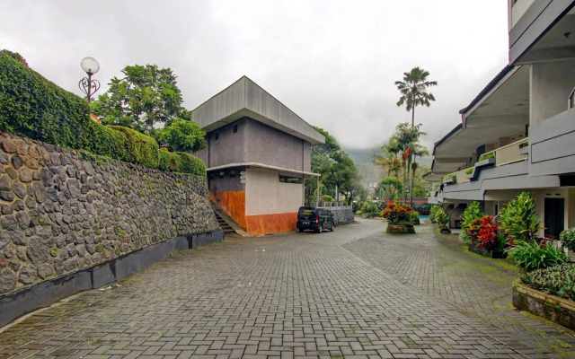 Capital O 90071 New Nirwana Batu Premier