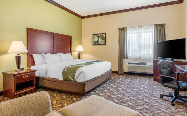 Quality Inn & Suites Zanesville City Center