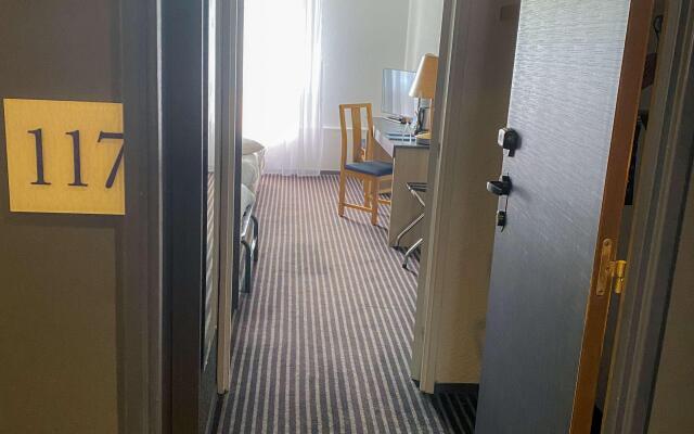 KYRIAD MONTCHANIN - Le Creusot