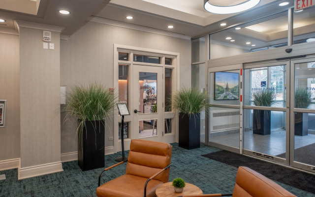 Campus Tower Suite Hotel